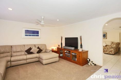 Property photo of 2 Sue Place Berwick VIC 3806