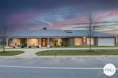 Property photo of 55 Southgate Drive Leneva VIC 3691