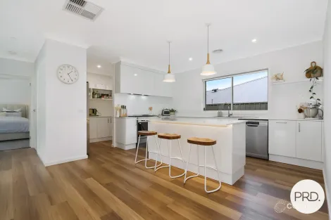 Property photo of 55 Southgate Drive Leneva VIC 3691
