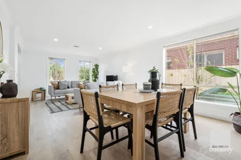 Property photo of 10 Amethyst Place Werribee VIC 3030