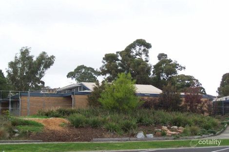 29-53 James Cook Dr, Endeavour Hills, VIC 3802