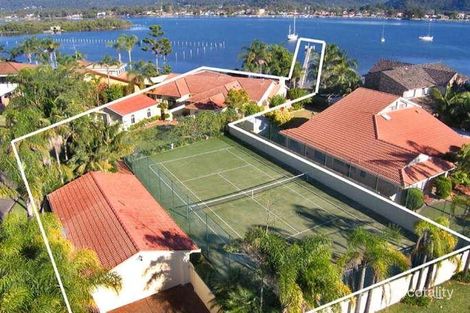 23 Beachfront Pde, St Huberts Island, NSW 2257