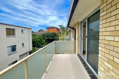 Property photo of 6/116 Pacific Parade Dee Why NSW 2099