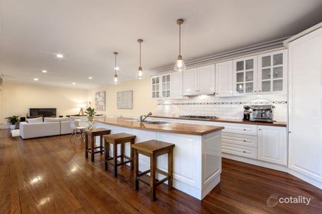 Property photo of 1A Kemsley Court Hawthorn East VIC 3123