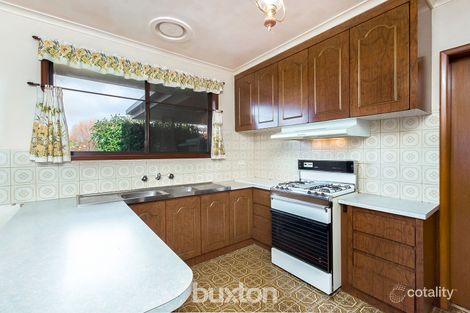 Property photo of 45 Chaucer Street Hamlyn Heights VIC 3215