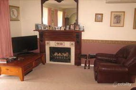 Property photo of 13 Kooyong Close Hampton Park VIC 3976