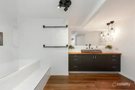 Property photo of 49 Ashburton Street Chapel Hill QLD 4069