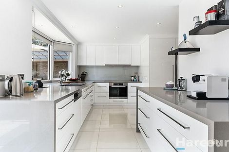 Property photo of 7 Leicester Court Wantirna South VIC 3152