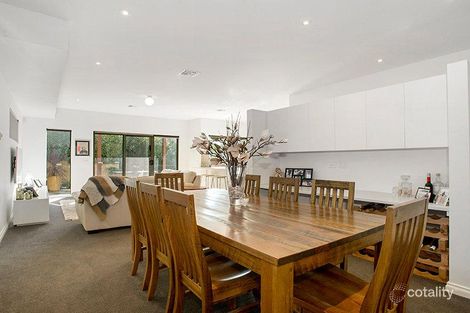 Property photo of 2/8 Moritz Street Box Hill South VIC 3128