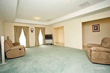 Property photo of 26 Thompson Circuit Evanston Park SA 5116