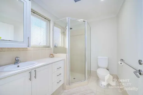 Property photo of 4/97 Ocean Drive Bunbury WA 6230