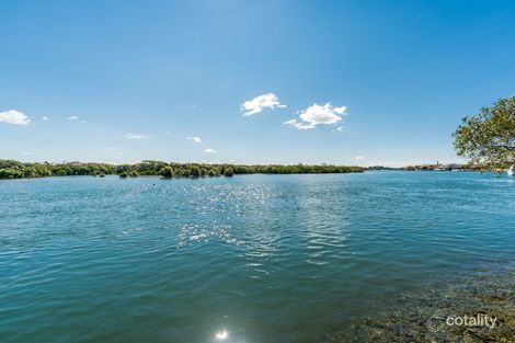 Property photo of 34 Sundown Drive Paradise Point QLD 4216