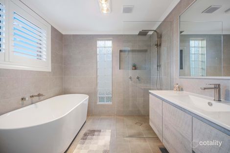 Property photo of 4 Boomerang Street Lake Cathie NSW 2445