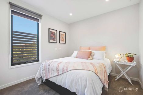 Property photo of 11 Monteith Place Ballarat Central VIC 3350