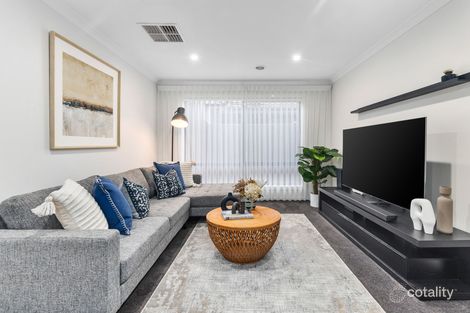 Property photo of 21 Foxley Crescent Mickleham VIC 3064