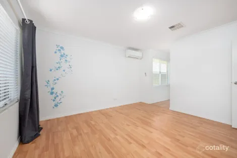 Property photo of 11 Petersfield Lane Wellard WA 6170