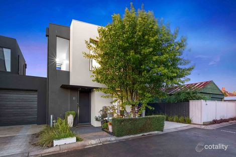 Property photo of 11 Monteith Place Ballarat Central VIC 3350