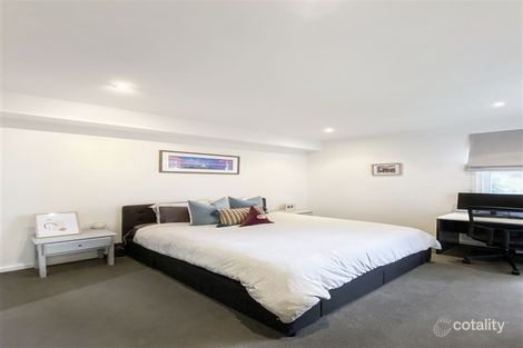 13/50 Poath Rd, Hughesdale, VIC 3166