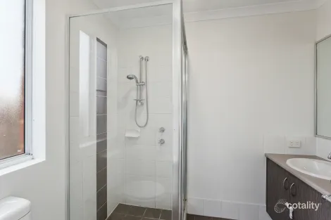 Property photo of 5 Cadogan Outlook Ellenbrook WA 6069