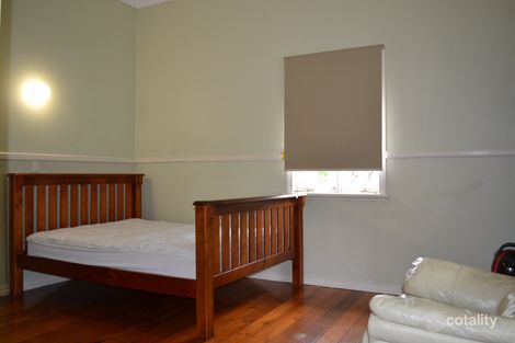 Property photo of 18B School Road Yeronga QLD 4104