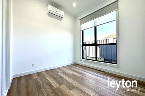 Property photo of 2/5C Pascoe Avenue Springvale VIC 3171
