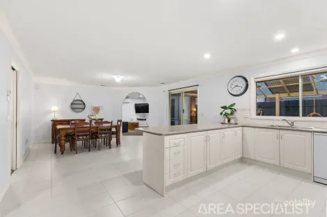 Property photo of 18 Norbert Place Langwarrin VIC 3910