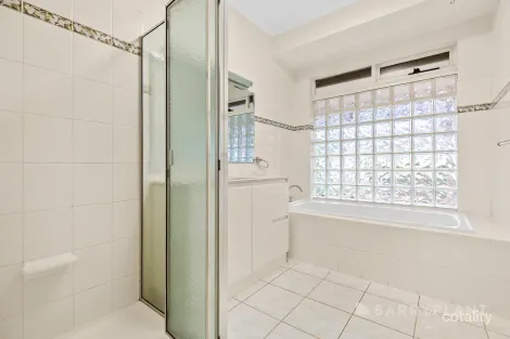 Property photo of 1 Ryan Court Berwick VIC 3806