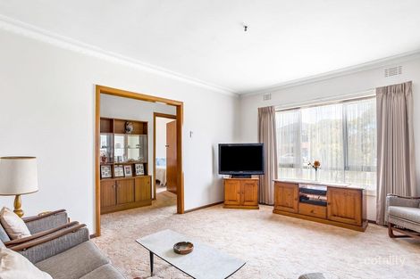 Property photo of 28 Kookaburra Street Altona VIC 3018