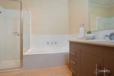 Property photo of 3/3 Nerissa Grove Oak Park VIC 3046