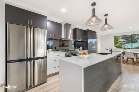 Property photo of 4 Coral Close Lilydale VIC 3140