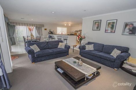 Property photo of 17 Marne Drive Roxburgh Park VIC 3064