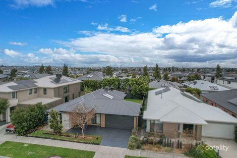 Property photo of 9 Lucinda Lane Cranbourne North VIC 3977