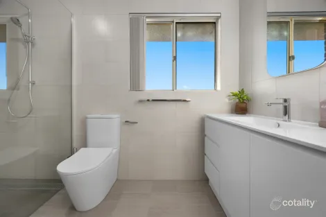 Property photo of 5 Dalmeny Drive Macquarie Hills NSW 2285