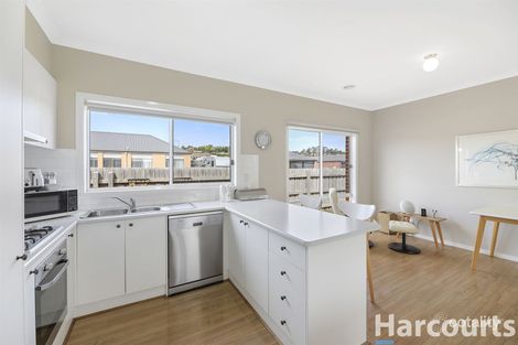 Property photo of 85 Cook Street Drouin VIC 3818