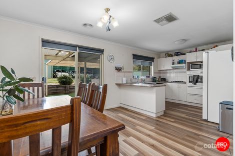 Property photo of 12 Elvey Drive Kangaroo Flat VIC 3555
