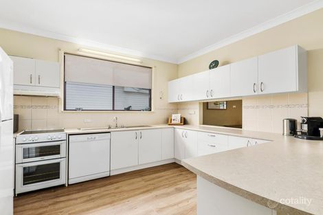 Property photo of 19 Royal Crescent Woonona NSW 2517
