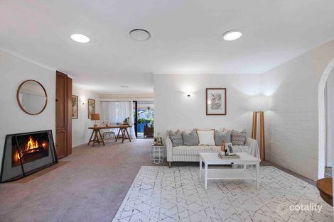 Property photo of 6 Archer Court Mount Ommaney QLD 4074