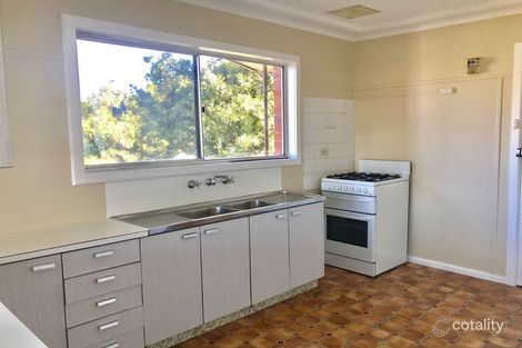 Property photo of 4/1 Pine Crescent Coniston NSW 2500