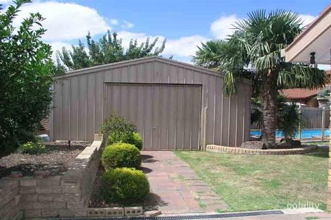 Property photo of 1 Jarrah Court Narre Warren VIC 3805