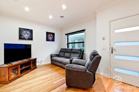 Property photo of 2/33 Vermont Parade Greensborough VIC 3088