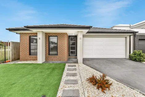 Property photo of 20 Charming Loop Officer VIC 3809