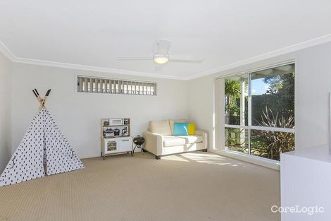 Property photo of 28 Connemara Street Wadalba NSW 2259