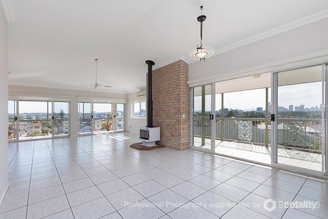Property photo of 7/11 Baragoola Street Coorparoo QLD 4151