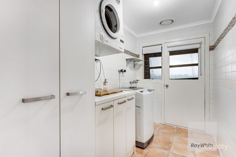 Property photo of 24 Chisholm Avenue Attwood VIC 3049