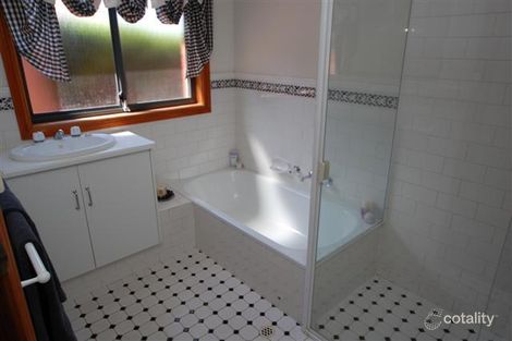 Property photo of 4 Mildara Close Woodcroft SA 5162