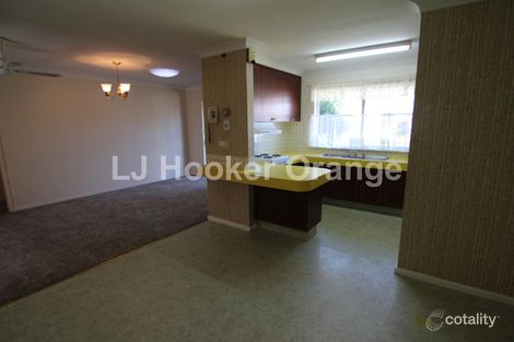 Property photo of 16 Eungella Place Orange NSW 2800