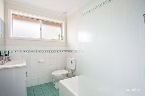 Property photo of 28 Oak Street Albion Park Rail NSW 2527