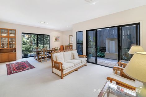 Property photo of 39 Eighth Avenue St Lucia QLD 4067