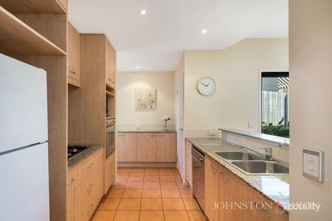 Property photo of 39 Eighth Avenue St Lucia QLD 4067