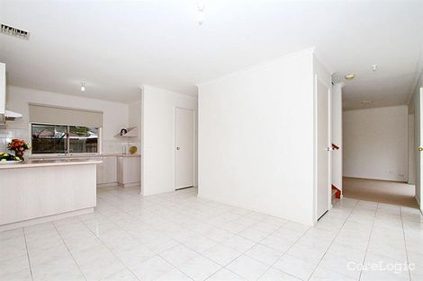 Property photo of 9 Hickey Court Mill Park VIC 3082